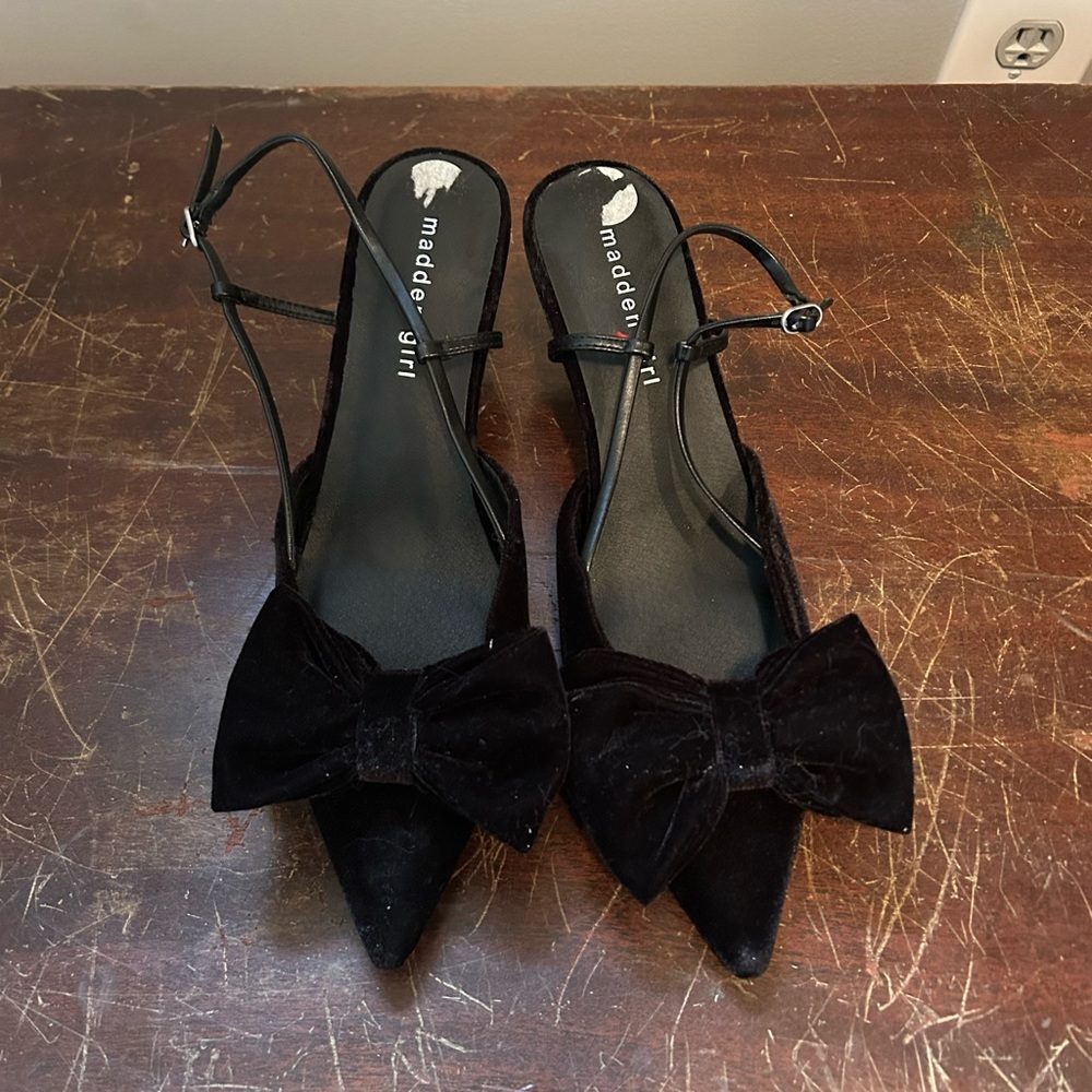Madden Girl Black Velvet Bow Heels